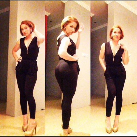 Hey PoshMarkers 👋 - Picture 8 of 8